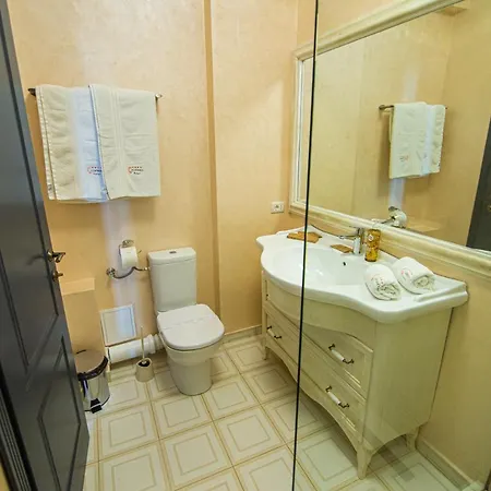 Alessio Hotel
